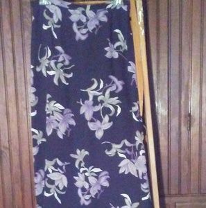⛵5/$15 Full Length Skirt Sz10